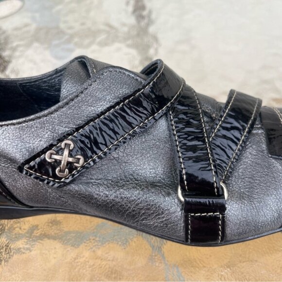 Un Tour En Ville Black Patent and Metallic Grey Leather Square Toe Slip On Shoes - Picture 6 of 12